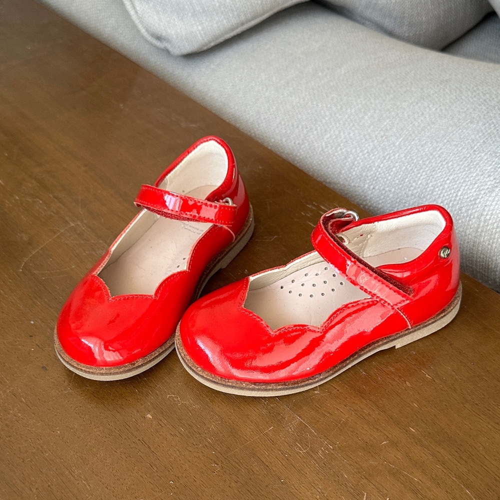 Girls Red Patent Mary Jane Dress Shoes